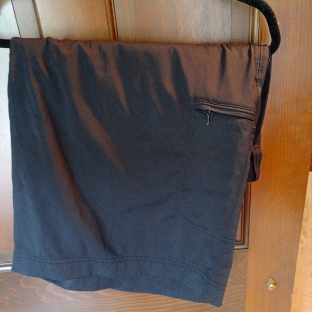 Callaway 52 waist black performance shorts.